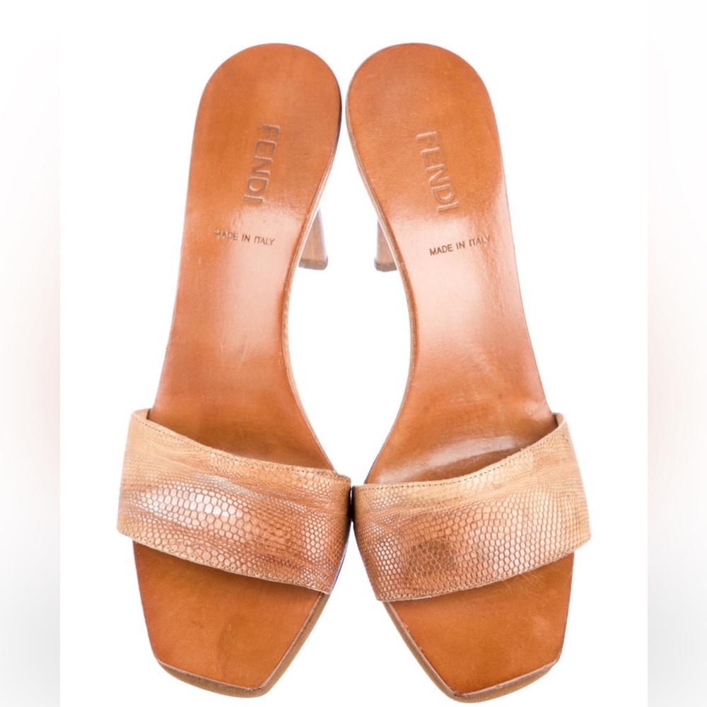 Vintage Lizard Fendi heels 6.5